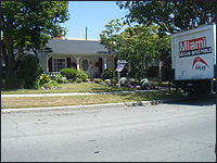 Joel 1 - Location house on Linden, plus fake moving van