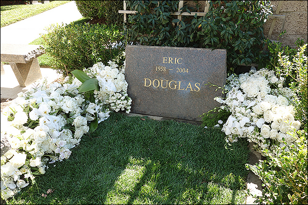 Douglas grave Douglas grave